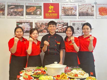 17 NĂM LẨU NẤM GIA KHÁNH - HÀNH TRÌNH LAN TỎA YÊU THƯƠNG ( Kiều Oanh )
