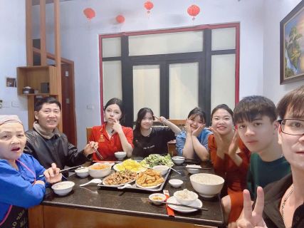 17 NĂM LẨU NẤM GIA KHÁNH - HÀNH TRÌNH LAN TỎA YÊU THƯƠNG ( Vân Lam ))