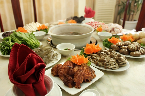 MÙA YÊU THƯƠNG